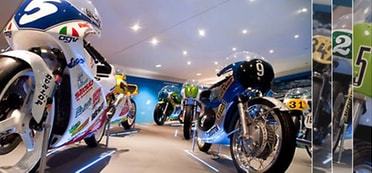 Zwei Motorräder im Zweiradmuseum Neckarsulm