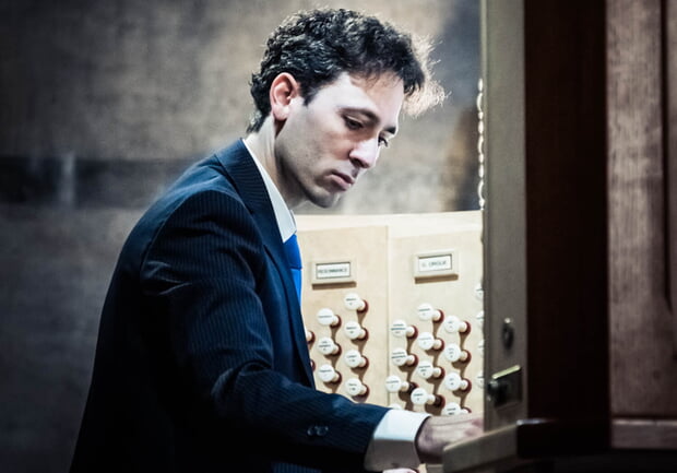 Orgelvirtuose Vincent Dubois ist Stargast im 2024er Kulturprogramm (Foto: Klara Beck)