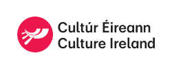 Logo Culture Ireland / Cult&uacute;r &Eacute;ireann - wei&szlig;es Schiff auf rotem Grund in Punktform plus Schriftzug