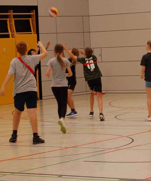 Brettball beim Sporttag der HRS