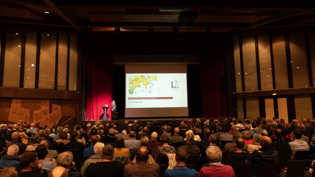 Einwohnerversammlung zum Thema Erneuerbare Energien - Foto: Hansjörg Sept