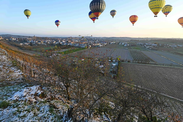 Dezember - Martin Braunbeck - Heißluftballone
