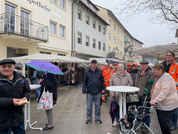 Der 1. Märzenmarkt auf dem Postplatz