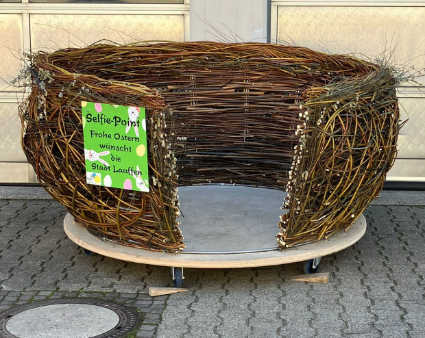 Das Osternest im Bau und bereit zum Selfie