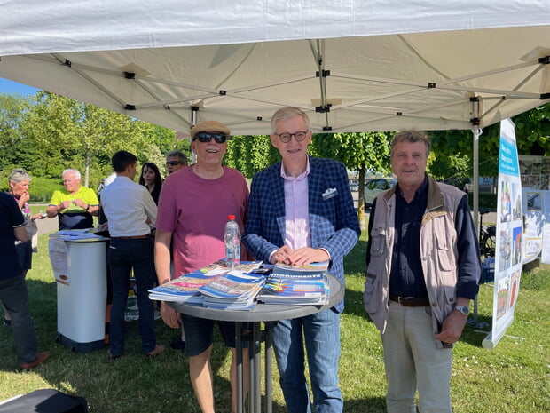 Gut besuchter Tag der Städtebauförderung mit Info-Stand auf dem Kies