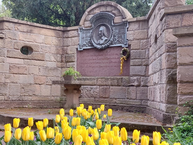 Foto aus dem Wettbewerb zum Foto des Jahres 2023: Hans-Peter Schwarz - Hölderlin-Denkmal