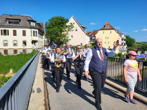 Stadtkapelle/Eröffnung Brückenfest 2023