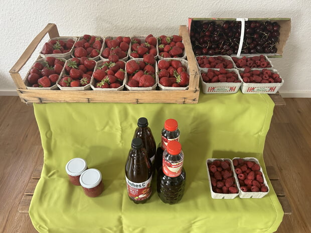 Rote Früchte