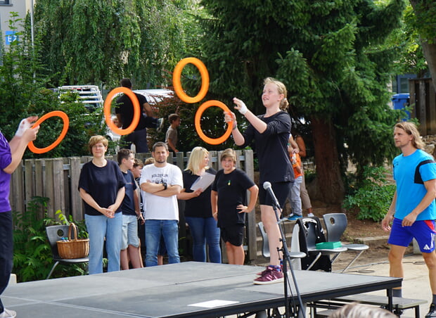 Auftritt der Jonglage-Gruppe