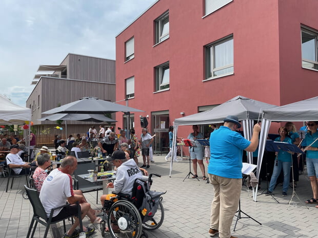 Ein gelungenes Sommerfest im Alexanderstift in der Bismarckstraße