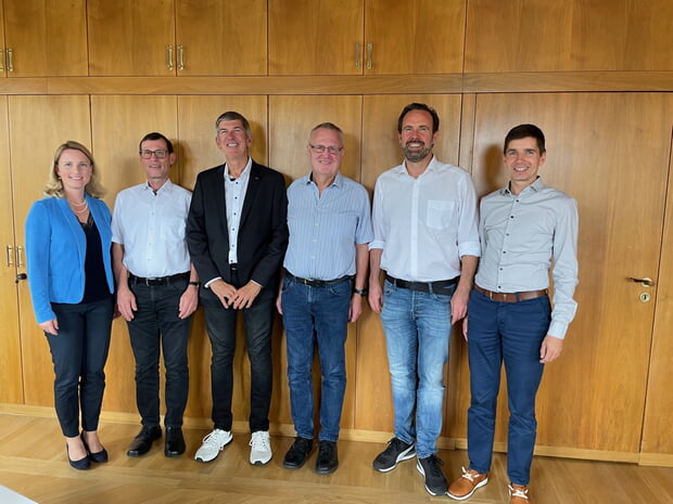 v.l.n.r. Bürgermeisterin Sarina Pfründer, Dieter Oberländer, Dirk Bosse, Martin Lell, Amtsleiter Helge Spieth, Amtsleiter Frieder Schuh