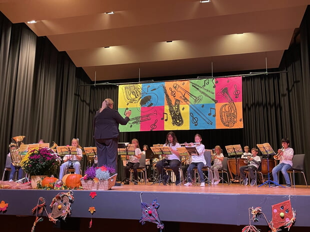 Toll besucht war das Herbstkonzert der Jugend der Stadtkapelle und den StartUps