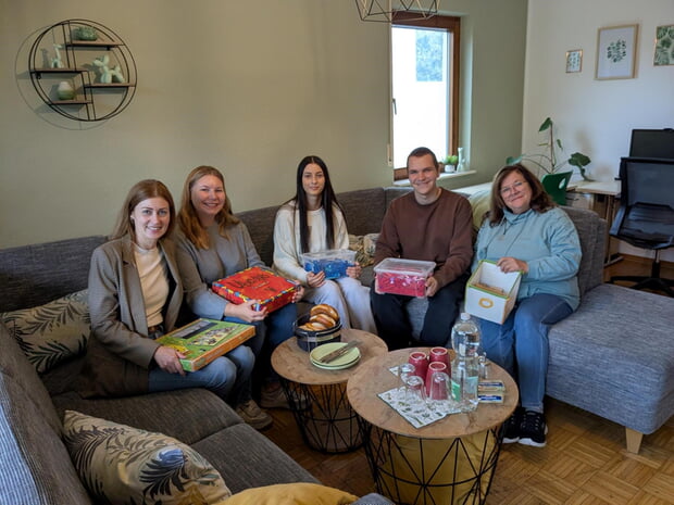 Die Leiterin der JuLe Lauffen a.N., Verene Mauch (links) mit ihrem Team.