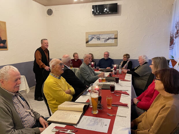 Zum Adventstreffen kamen die Altstadträtinnen und Altstadträte mit Partner zusammen.