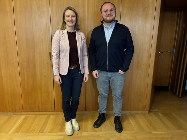 Make-it-Gesch&auml;ftsf&uuml;hrer Jonathan Wein kam zum Austausch ins Rathaus