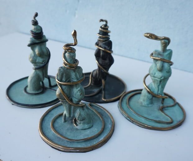 kleine Venus-Figuren von Ursula Stock, die k&auml;uflich erworben werden k&ouml;nnen