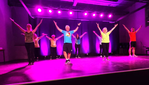 Die Zumba-Gruppe des TVL mit einem fetzigen Auftritt