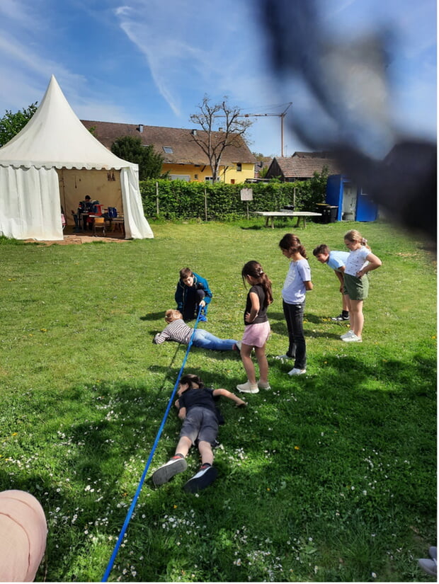 Bei der Sportaktion auf der Kinderfarm waren Geschicklichkeit, Beweglichkeit und jede Menge Spa&szlig; gefragt.