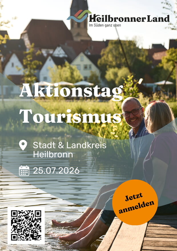 Werbeplakat für "Aktionstag Tourismus" in Heilbronn am 25.07.2026, Paar sitzt am Wasser.