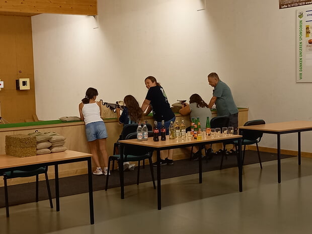 Viele Lauffener Vereine, so hier der Schützenverein, haben mit tollen Angeboten zu einem gelungenen Ferienprogramm beigetragen