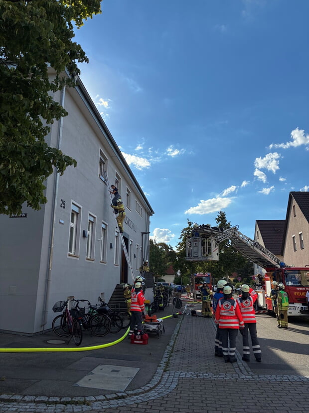 Gekonnt stellte die Freiwillige Feuerwehr Lauffen a.N. ihr K&ouml;nnen bei ihrer Jahreshaupt&uuml;bung an der Musikschule unter Beweis.