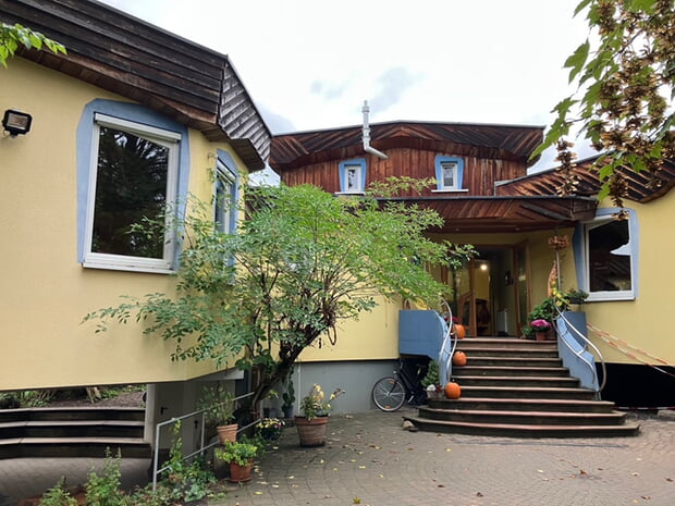 Der Walddorfkindergarten wird im Landes-SIQ-Programm gefördert; es entsteht ein Mehrzweckraum