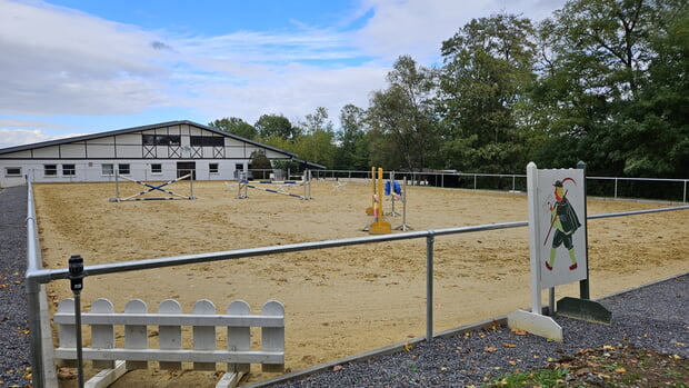Neu sanierter Reitplatz RV Lauffen