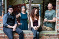 Lauffener Kultursommer bei "bühne frei...": Folknacht im Klosterhof mit CARA & Andrew Cadie