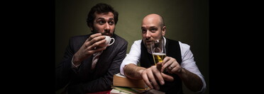 Stefan Leonhardsberger & Stephan Zinner mit ihrer Lesung "Kaffee und Bier" (Foto: Luis Zeno Kuhn)