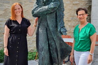 VHS Außenstellenleiterinnen v.l.n.r. Frau Eichhorn und Frau Hettler 