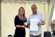 Wolfgang Geiger erhält für sein jahrzentelanges ehrenamtliches Engagement die Verdienstmedaille der Stadt Lauffen a.N. für besondere Leistungen in Gold