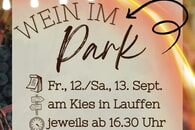 Linden bewirtet Wein im Park