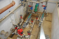 Rohrschlammpumpenkeller mit den neuen Pumpen