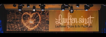 Gemeinschaftschor mit Bl&auml;sern der Lauffener Stadtkapelle unter der Leitung von Tabea Raidt