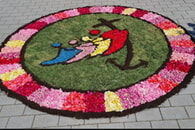 Kunstvoll ausgelegter Blumenteppich in Lauffen a.N. im letzten Jahr