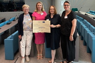 Verleihung des "European Diploma" im Europarat in Stra&szlig;burg: Annemarie Dinse (Schriftf&uuml;hrerin St&auml;dtepartnerschaftskomitee), B&uuml;rgermeisterin Sarina Pfr&uuml;nder, Amtsleiterin Bettina Ke&szlig;ler , B&auml;rbel Wein (zweite Vorsitzende des Partnerschaftskomitees Lauffen - La Fert&eacute;-Bernard) (v.l.n.r.)