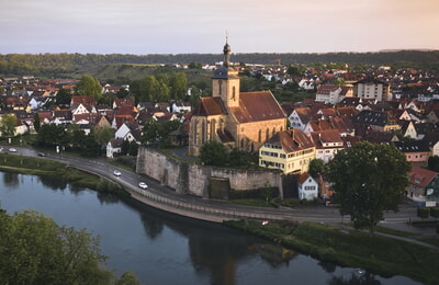 Einblicke, Ausblicke und R&uuml;ckblicke rund um die Regiswindiskirche