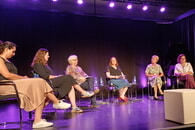 Starke Frauen Talkrunde: Prof. Dr.-Ing. Zamira Daw, Katharina Kalmbach, Moderatorinnen Ulrike Kieser-Hess und Bettina Ke&szlig;ler, Friedlinde Gurr-Hirsch, Solvejg Bauer, Clarissa Mayer (v.l.n.r.)