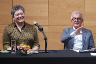Nora Gomringer im Gespr&auml;ch mit Klaus-Peter Waldenberger, Vorsitzender des H&ouml;lderlin-Freundeskreises und BMaD