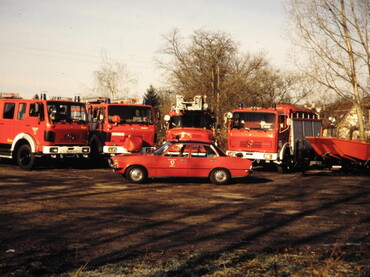 Fuhrpark 1980er Jahre mit neuem TLF16/25