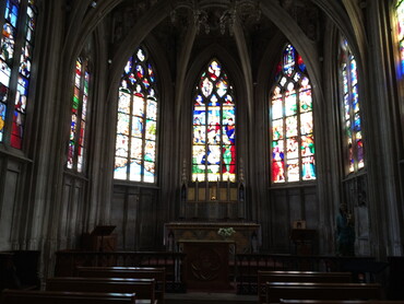 Buntglasfenster in der Kirche