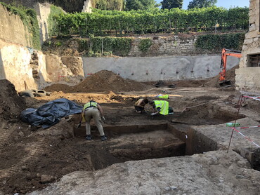 Archäologische Ausgrabungen in der Baugrube des Hölderlinhauses