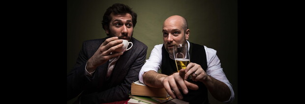 Stefan Leonhardsberger & Stephan Zinner mit ihrer Lesung "Kaffee und Bier" (Foto: Luis Zeno Kuhn)