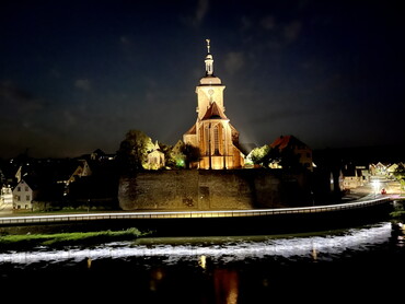 Foto des Jahres: Helmut Welsch Regiswindiskirche im Licht