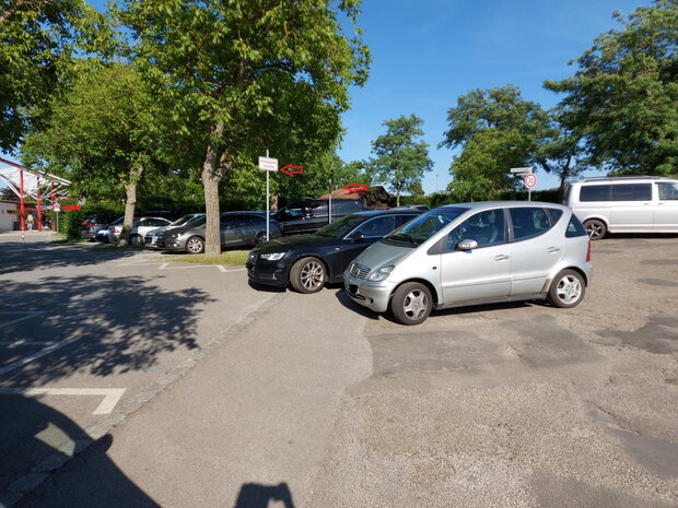 Unerlaubtes Parken Freibad Fronleichnam Fotos: Privat