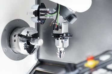 Maschinenbeladung bei Schunk