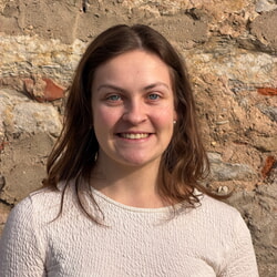 Frau Stefanie Dittmann