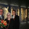 Installation von Kunstwerken der Lauffener Künstlerin Rea Siegel-Ketros in der Aussegnungshalle (2009)