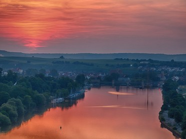 Ulrich Seidel 21.6. - Sonnenuntergang über Lauffen vom Krappenfelsen aus