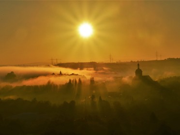 15.10.2017 - Werner Ohsam - Regiswindiskirche im Morgennebel